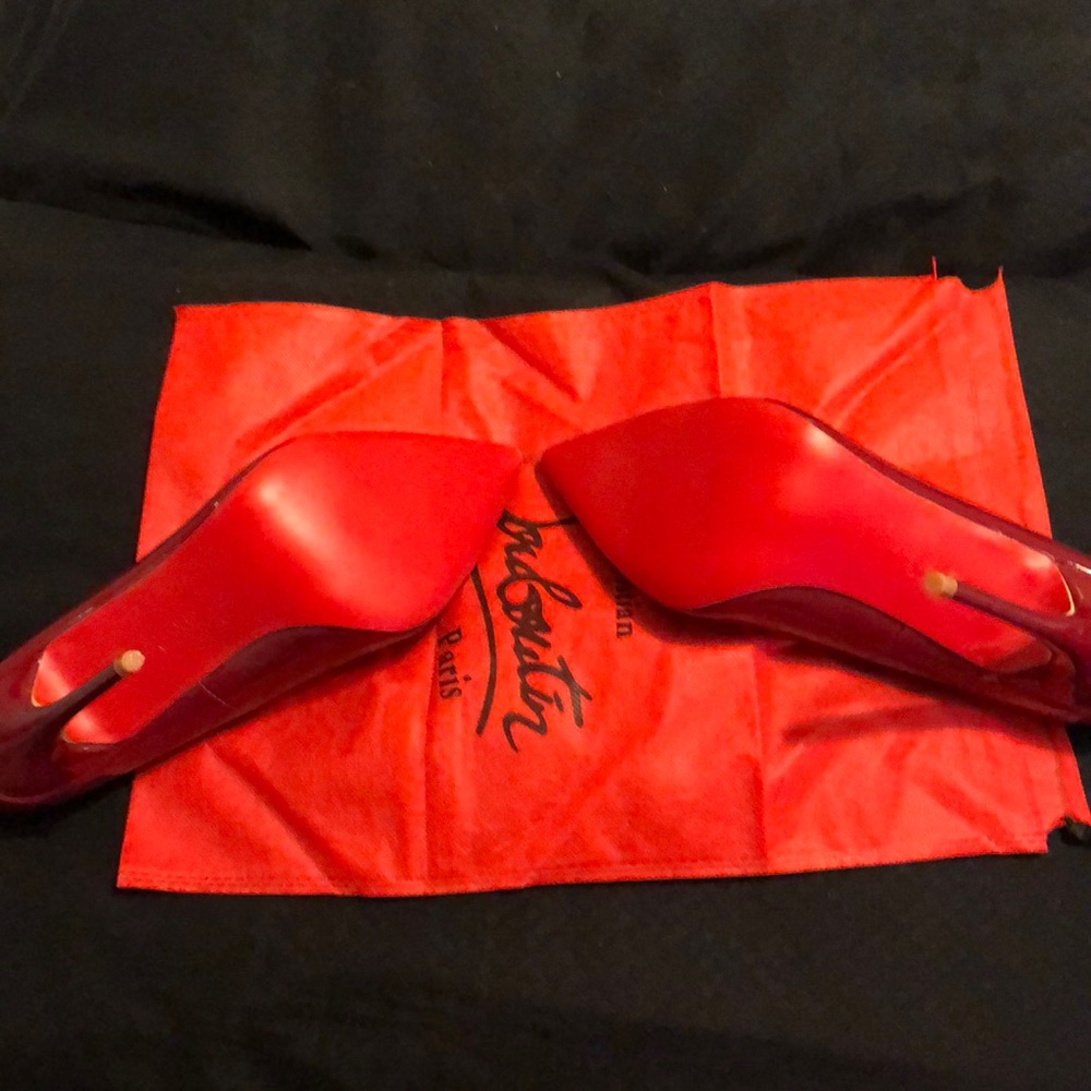 Heels - Picture 3 of 3